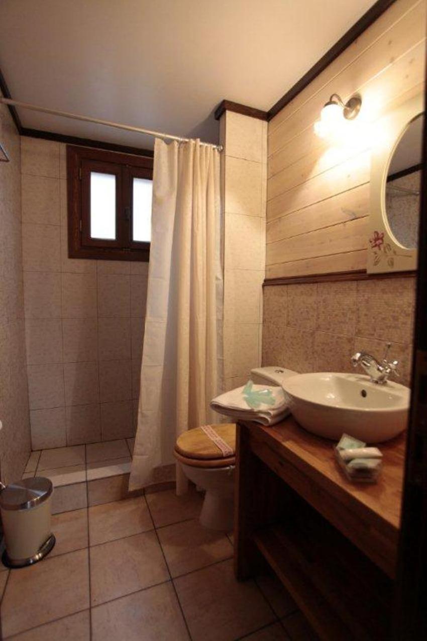 Apartamento Efharis Filoxenon Feneos Exterior foto