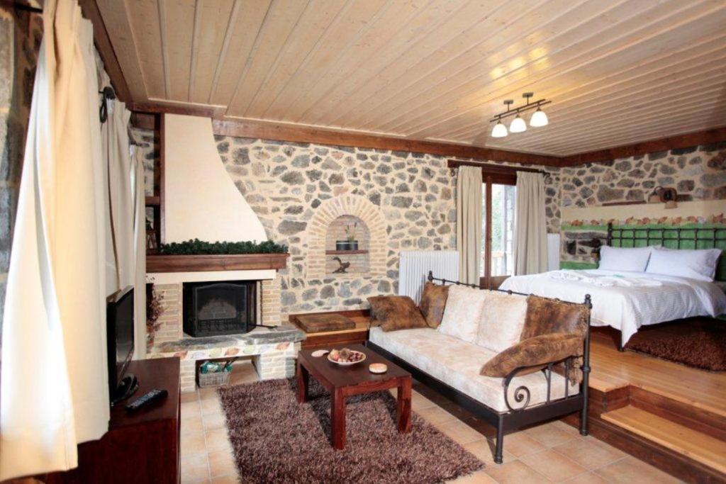 Apartamento Efharis Filoxenon Feneos Habitación foto
